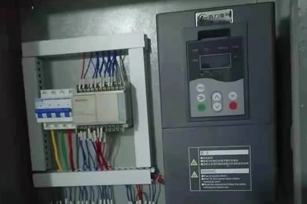 GL700ϵ׃lC(j)ϵđ(yng)